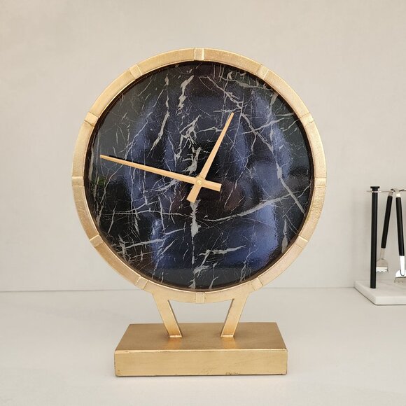 Gold Table Clock - Picture 2 of 4